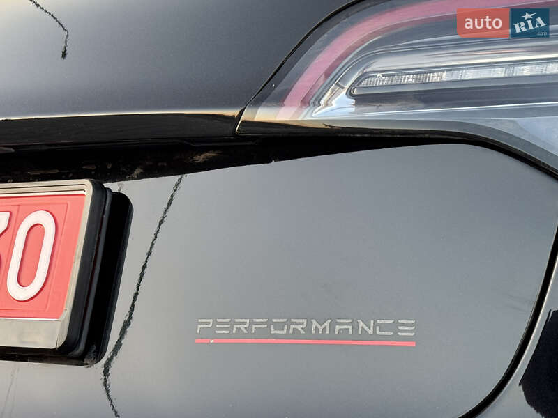 Седан Tesla Model 3 2019 в Тернополі фото 50 Седан Tesla Model 3 2019 в Тернополі