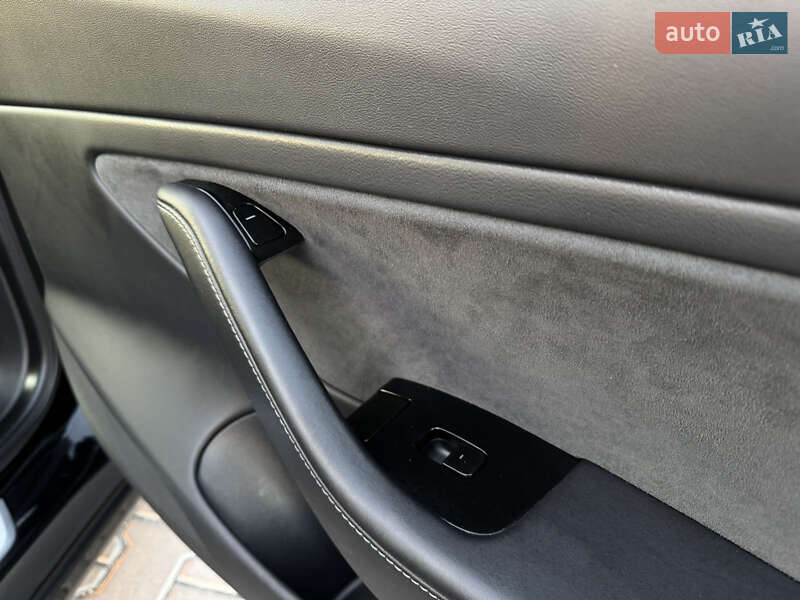 Седан Tesla Model 3 2019 в Тернополі фото 52 Седан Tesla Model 3 2019 в Тернополі