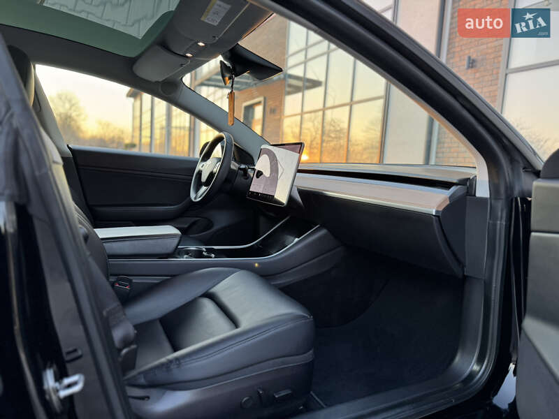 Седан Tesla Model 3 2019 в Тернополі фото 61 Седан Tesla Model 3 2019 в Тернополі