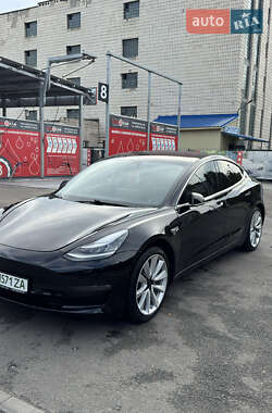 Седан Tesla Model 3 2018 в 