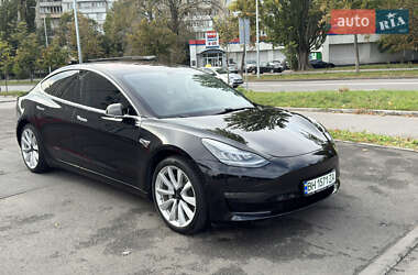 Седан Tesla Model 3 2018 в 