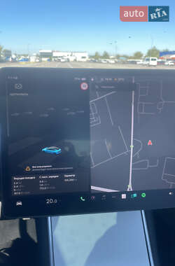 Седан Tesla Model 3 2019 в 