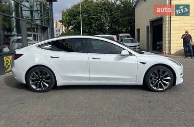 Седан Tesla Model 3 2019 в 