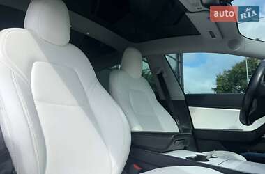 Седан Tesla Model 3 2019 в 