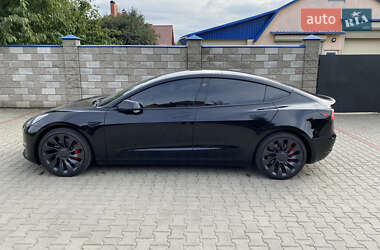 Седан Tesla Model 3 2022 в Луцке