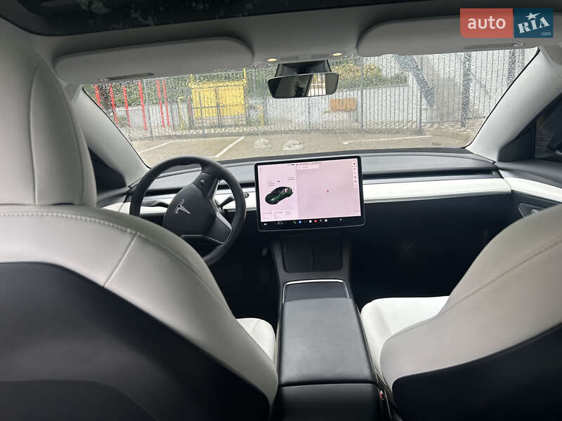 Седан Tesla Model 3 2021 в Фастові