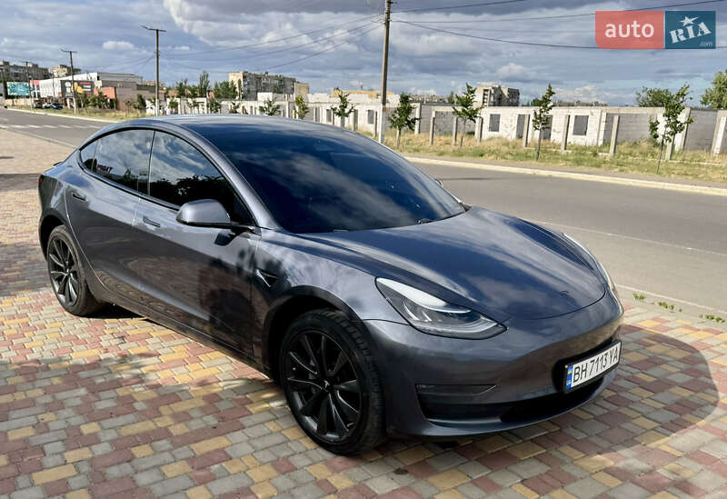 Tesla Model 3 2019