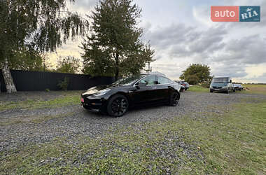 Седан Tesla Model 3 2018 в 