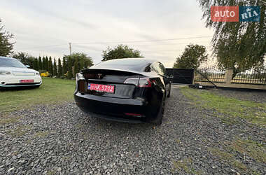 Седан Tesla Model 3 2018 в 