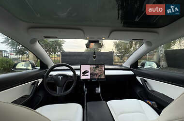Седан Tesla Model 3 2018 в 