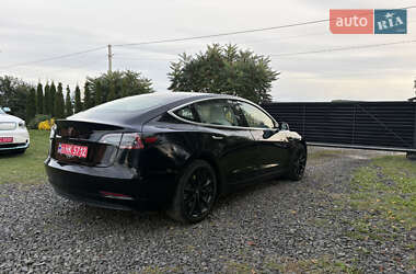 Седан Tesla Model 3 2018 в 
