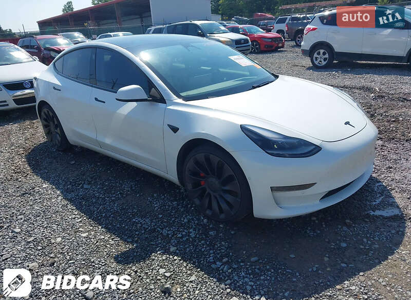 Tesla Model 3 2021