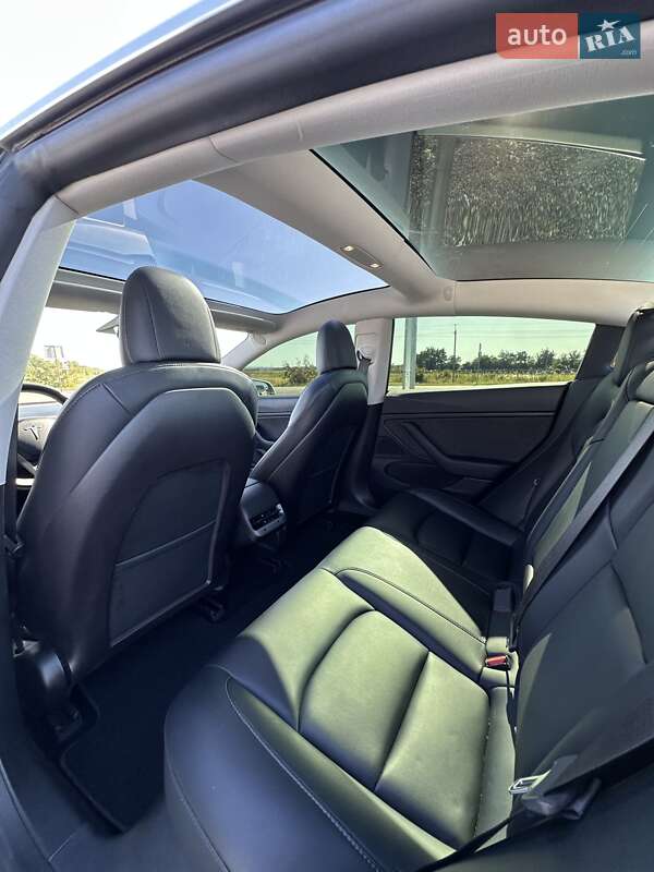 Седан Tesla Model 3 2020 в Буске фото 12 Седан Tesla Model 3 2020 в Буске