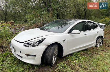 Седан Tesla Model 3 2018 в 