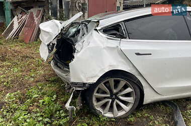Седан Tesla Model 3 2018 в 