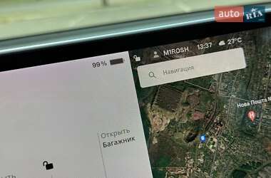 Седан Tesla Model 3 2021 в 