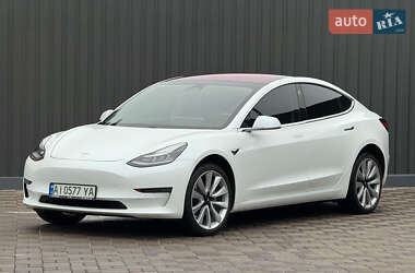 Седан Tesla Model 3 2018 в Києві