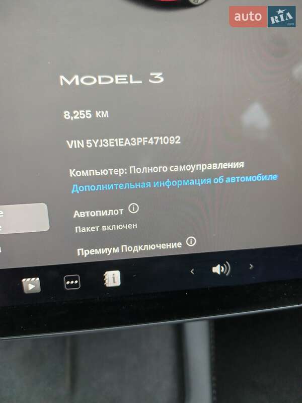 Седан Tesla Model 3 2023 в Ірпені