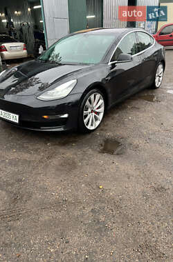 Седан Tesla Model 3 2018 в 