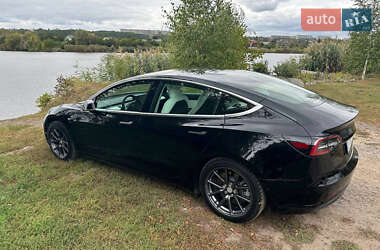 Седан Tesla Model 3 2020 в Харькове