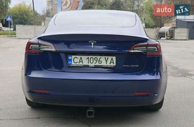 Седан Tesla Model 3 2018 в 