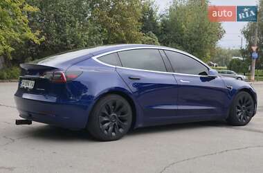 Седан Tesla Model 3 2018 в 