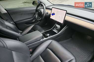 Седан Tesla Model 3 2018 в 