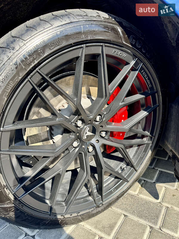 Седан Tesla Model 3 2022 в Кропивницькому
