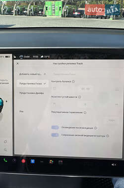 Седан Tesla Model 3 2022 в Кропивницком