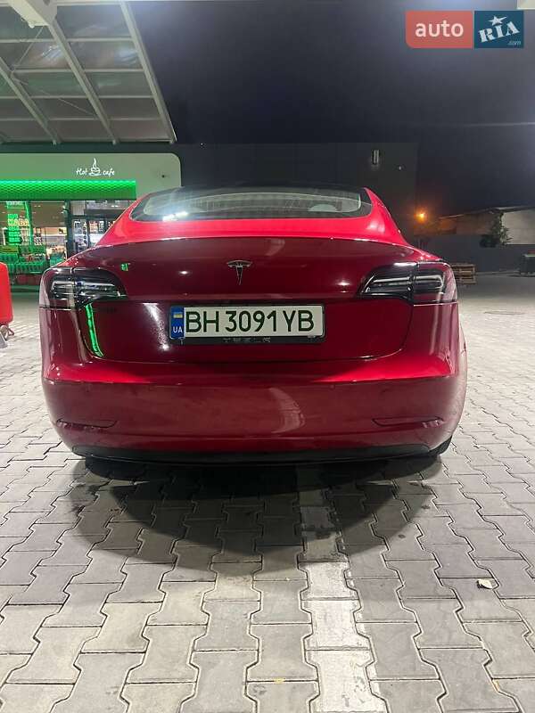 Седан Tesla Model 3 2020 в Одессе