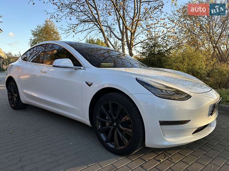 Седан Tesla Model 3 2019 в Білій Церкві