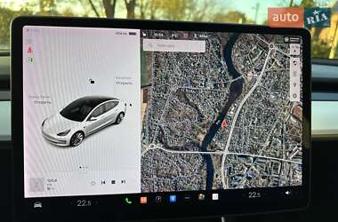 Седан Tesla Model 3 2019 в 