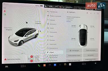 Седан Tesla Model 3 2019 в 
