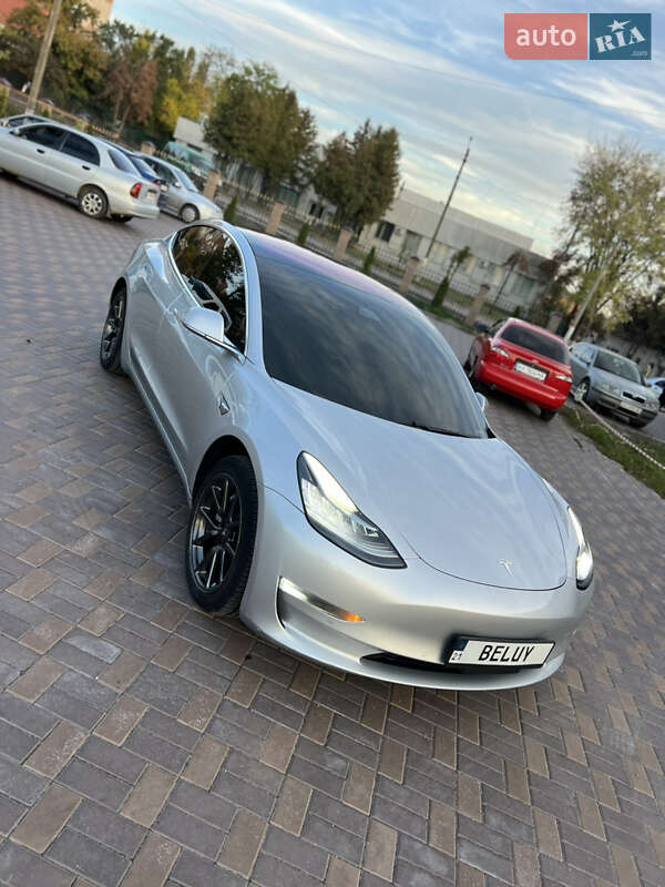Tesla Model 3 2018
