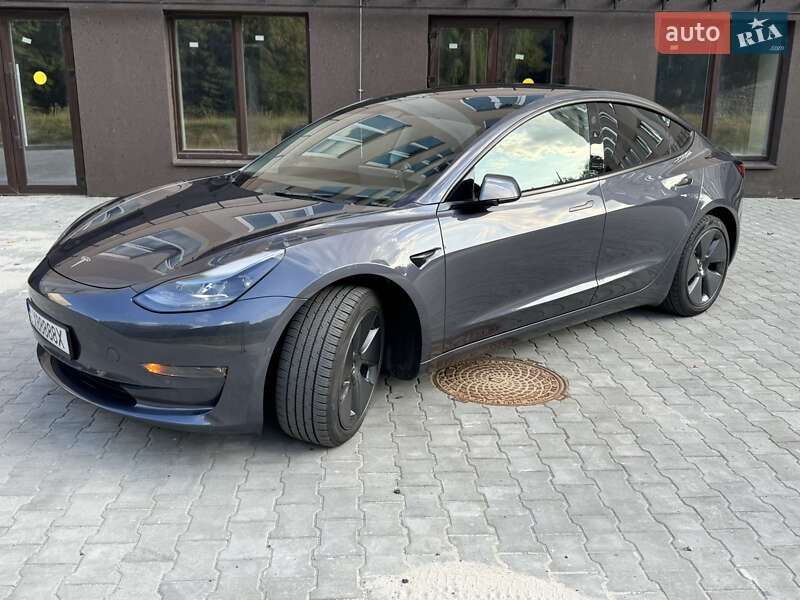 Седан Tesla Model 3 2022 в Луцьку фото 4 Седан Tesla Model 3 2022 в Луцьку