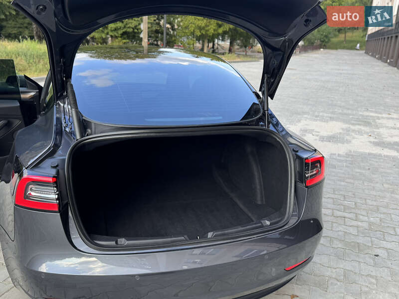 Седан Tesla Model 3 2022 в Луцьку фото 16 Седан Tesla Model 3 2022 в Луцьку