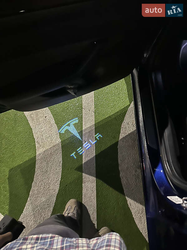 Седан Tesla Model 3 2020 в Білій Церкві