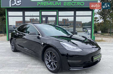 Седан Tesla Model 3 2018 в 