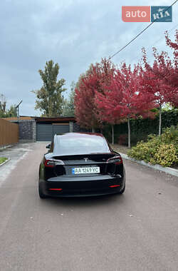 Седан Tesla Model 3 2018 в 