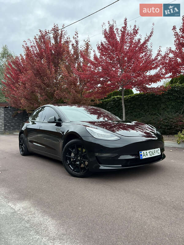 Tesla Model 3 2018