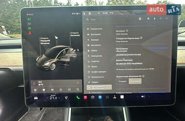 Седан Tesla Model 3 2020 в 