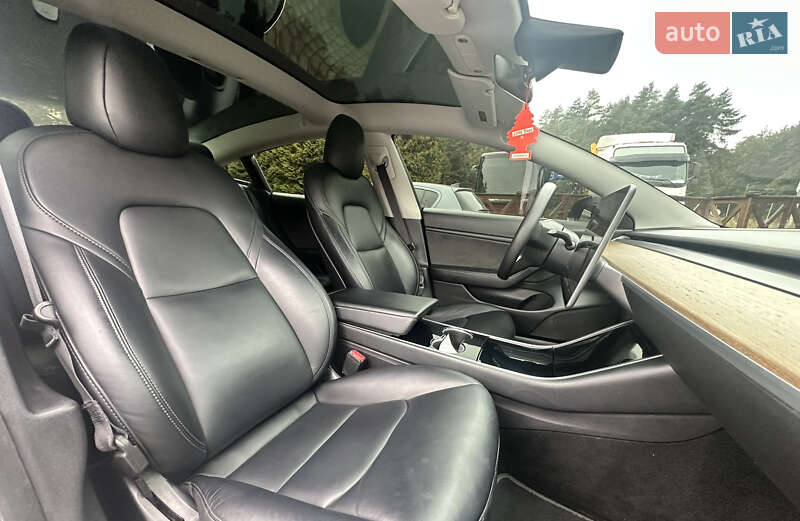 Седан Tesla Model 3 2020 в Львове фото 18 Седан Tesla Model 3 2020 в Львове
