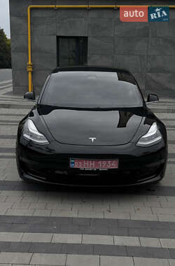 Седан Tesla Model 3 2019 в 