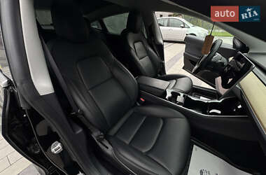 Седан Tesla Model 3 2019 в 