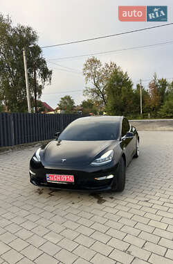 Седан Tesla Model 3 2019 в 