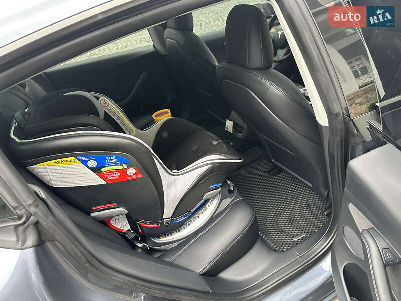 Седан Tesla Model 3 2022 в Мукачевому фото 34 Седан Tesla Model 3 2022 в Мукачевому
