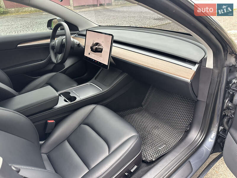 Седан Tesla Model 3 2022 в Мукачевому фото 37 Седан Tesla Model 3 2022 в Мукачевому