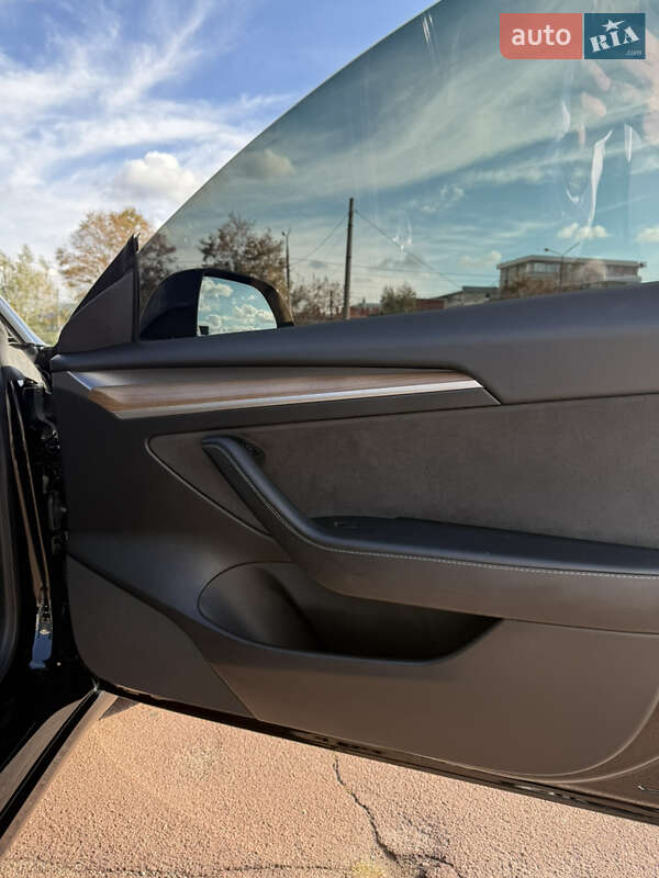 Седан Tesla Model 3 2022 в Харькове