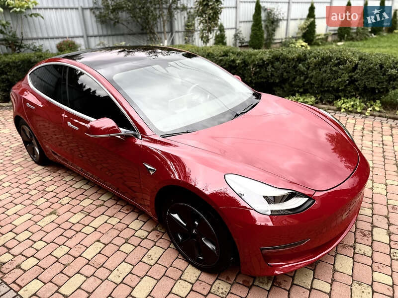 Tesla Model 3 2018