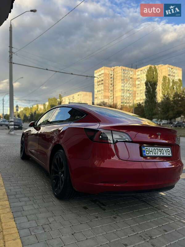 Седан Tesla Model 3 2022 в Одесі
